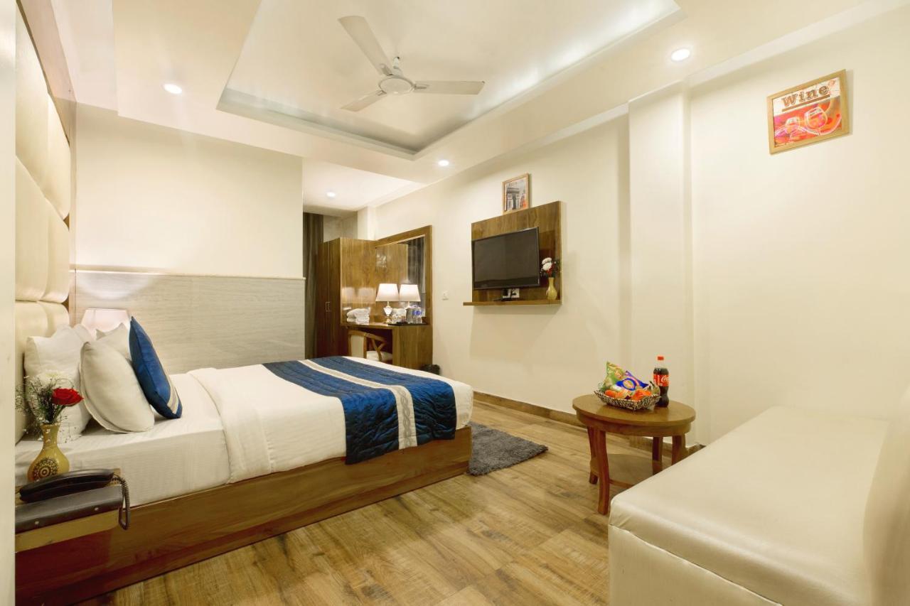 Hotel Viva Palace New Delhi Extérieur photo