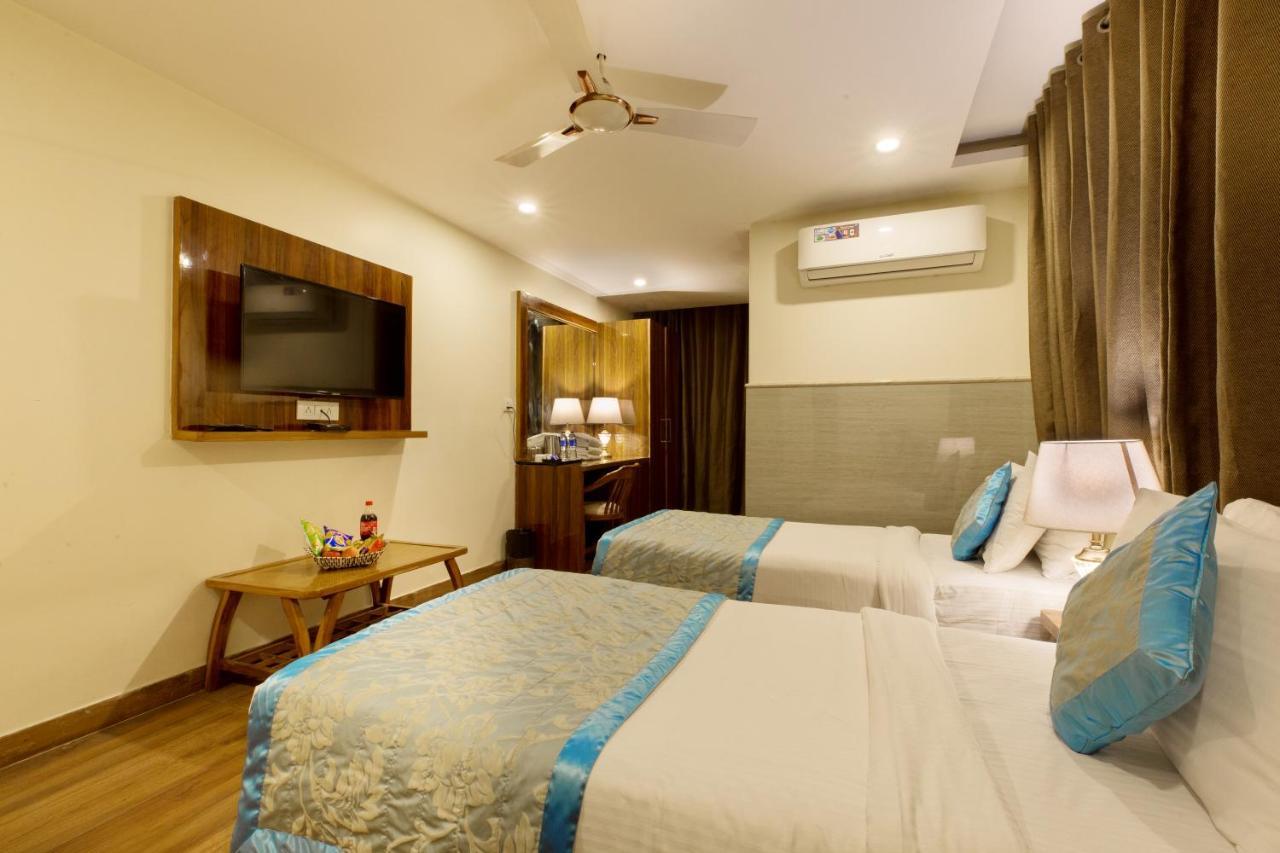 Hotel Viva Palace New Delhi Extérieur photo