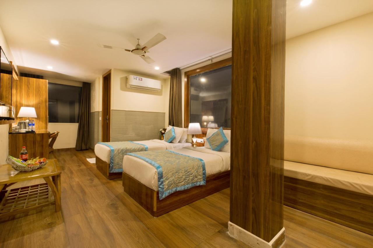 Hotel Viva Palace New Delhi Extérieur photo