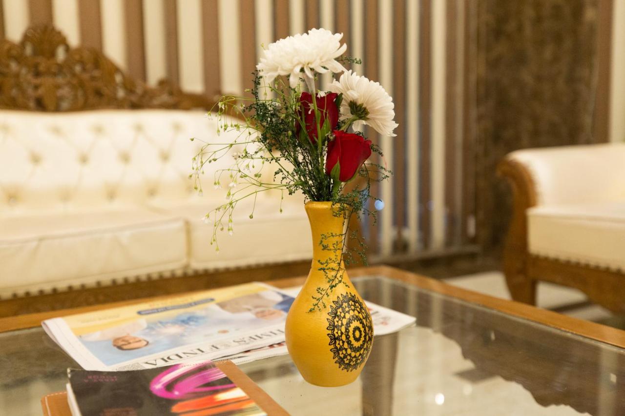 Hotel Viva Palace New Delhi Extérieur photo