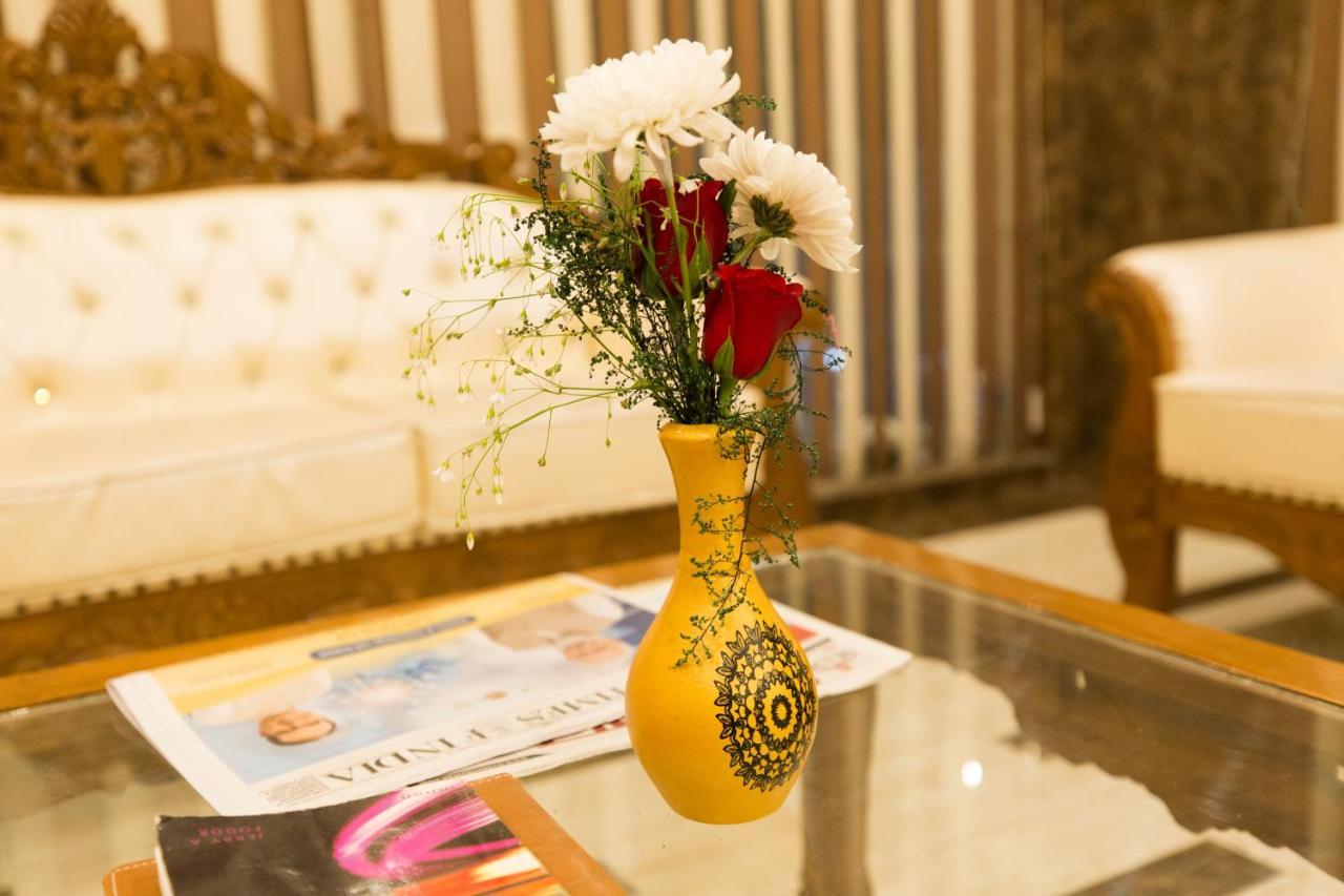 Hotel Viva Palace New Delhi Extérieur photo
